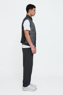 Helme Hybrid Gilet Charcoal